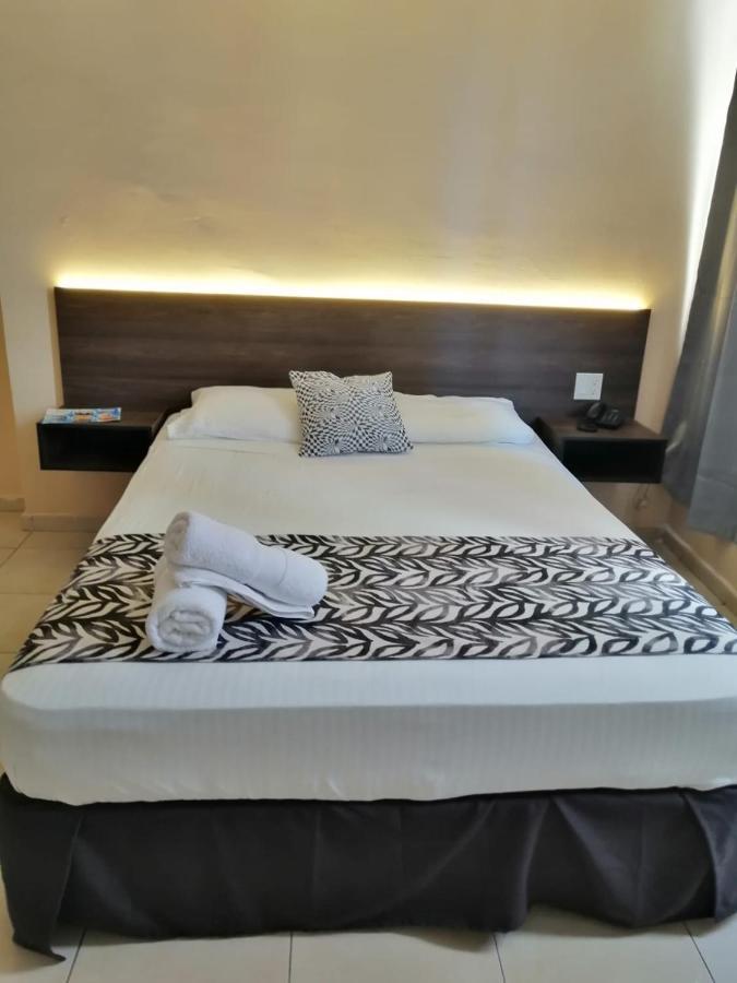 Hotel 2 Mares 2*
